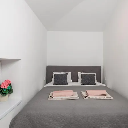 Rose Of - Seaview Apartment *